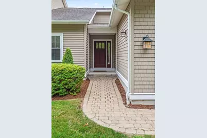 8 Walden Way #8, Milford, MA 01757 - Photo 3