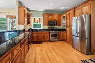 8 Walden Way, Milford, MA 01757 - Photo 19