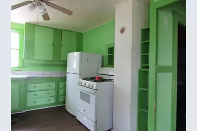 60 11th St, Wareham, MA 02538 - Photo 3