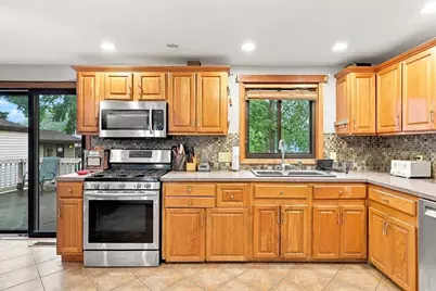 68 Feltham Rd, Springfield, MA 01118 - Photo 17
