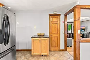 68 Feltham Rd, Springfield, MA 01118 - Photo 19