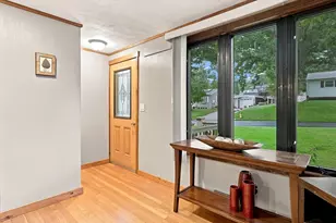 68 Feltham Rd, Springfield, MA 01118 - Photo 5