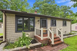 68 Feltham Rd, Springfield, MA 01118 - Photo 1
