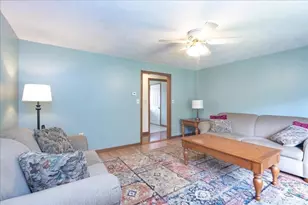 36 Thomas Ave, Haverhill, MA 01832 - Photo 13