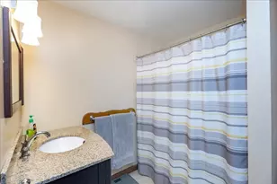 36 Thomas Ave, Haverhill, MA 01832 - Photo 15