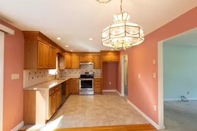 16 Isabel Cir, Randolph, MA 02368 - Photo 3