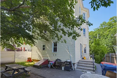 118 Irvington St, New Bedford, MA 02745 - Photo 13