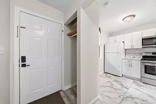 202 Park Pl, Raynham, MA 02767 - Photo 7