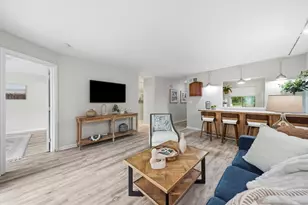 202 Park Pl, Raynham, MA 02767 - Photo 13