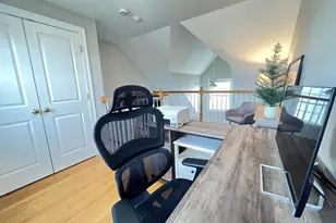 9 Russell St, Waltham, MA 02453 - Photo 13