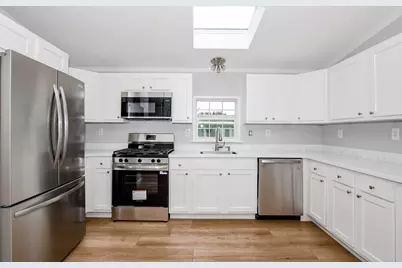 13 Madeline St, Wareham, MA 02538 - Photo 15