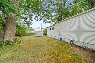 31 Beechwood Rd, Halifax, MA 02338 - Photo 5