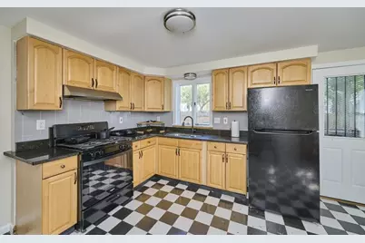 9 Wrentham St #2, Boston, MA 02124 - Photo 13
