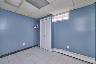 9 Wrentham St, Boston, MA 02124 - Photo 15