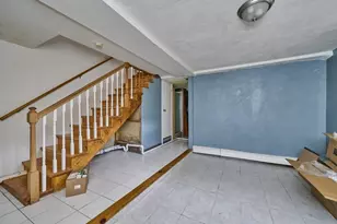 9 Wrentham St, Boston, MA 02124 - Photo 17