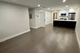 535 Newbury St, Boston, MA 02215 - Photo 1