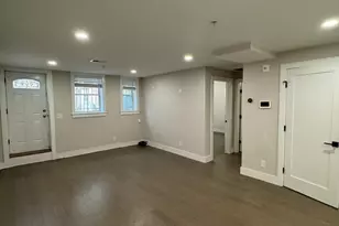 535 Newbury St, Boston, MA 02215 - Photo 3