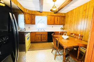 559-561 S Almond St, Fall River, MA 02724 - Photo 19