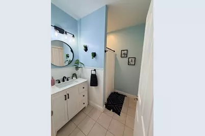 91 Royal St, Chicopee, MA 01020 - Photo 9
