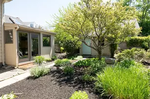 34 Beach St, Rockport, MA 01966 - Photo 7