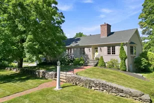 310 Briarwood Ave, Southbridge, MA 01550 - Photo 3