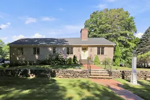310 Briarwood Ave, Southbridge, MA 01550 - Photo 3
