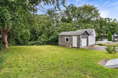 128 W Spruce St, Milford, MA 01757 - Photo 33