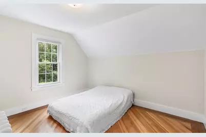 128 W Spruce St, Milford, MA 01757 - Photo 19