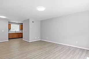 104-106 Quincy St, Springfield, MA 01109 - Photo 7