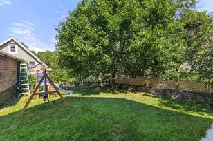 45 Thompson St, Boston, MA 02136 - Photo 29