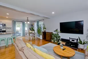 15 Lombard Ave, East Longmeadow, MA 01028 - Photo 9