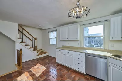 9 Circuit Ln #9, Watertown, MA 02472 - Photo 9