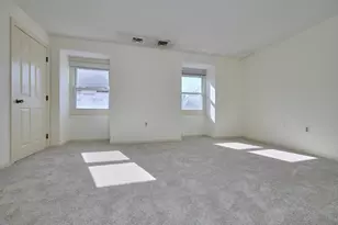 9 Circuit Ln, Watertown, MA 02472 - Photo 9