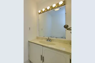 9 Circuit Ln #9, Watertown, MA 02472 - Photo 11