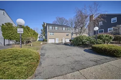 9 Circuit Ln #9, Watertown, MA 02472 - Photo 17