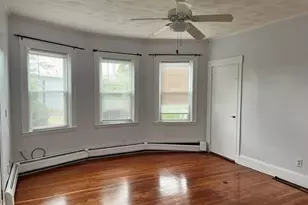 71 Sycamore St, Fairhaven, MA 02719 - Photo 3