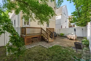 103 Willow Ave, Somerville, MA 02144 - Photo 17