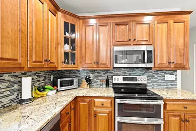 161 South St, Upton, MA 01568 - Photo 7