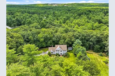 161 South St, Upton, MA 01568 - Photo 37