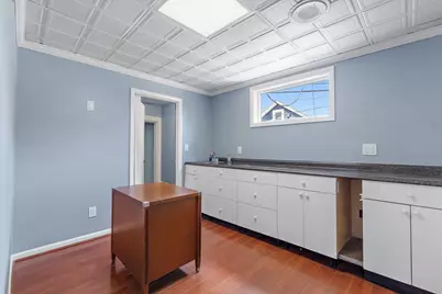 61 Pleasant St, Woburn, MA 01801 - Photo 21