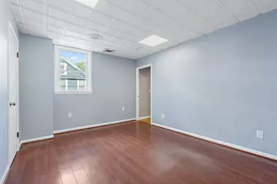 61 Pleasant St, Woburn, MA 01801 - Photo 11