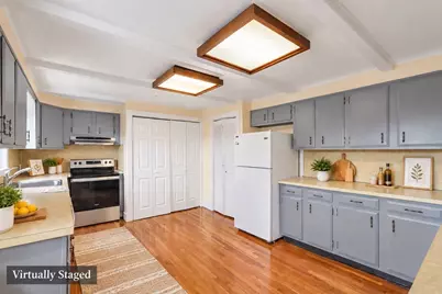 61 Pleasant St, Woburn, MA 01801 - Photo 33