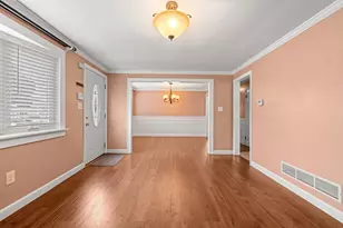 6 Haskell Pl, Peabody, MA 01960 - Photo 3