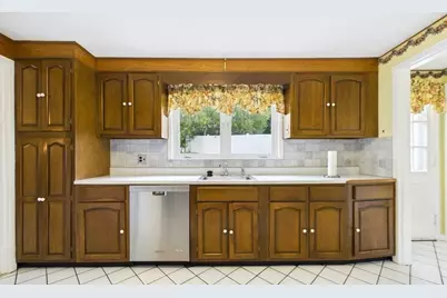 30 Manor Road, Waltham, MA 02453 - Photo 19