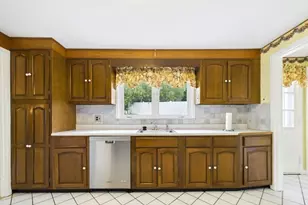 30 Manor Rd, Waltham, MA 02453 - Photo 19
