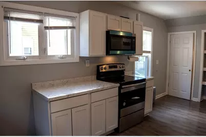 1388 Bay St, Springfield, MA 01109 - Photo 21