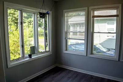 1388 Bay St, Springfield, MA 01109 - Photo 17