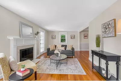 86 Orange Street, Reading, MA 01867 - Photo 3