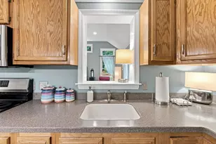 36 Bartlett St, Pembroke, MA 02359 - Photo 5
