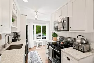 4902 Heatherwood Ln, Peabody, MA 01960 - Photo 7